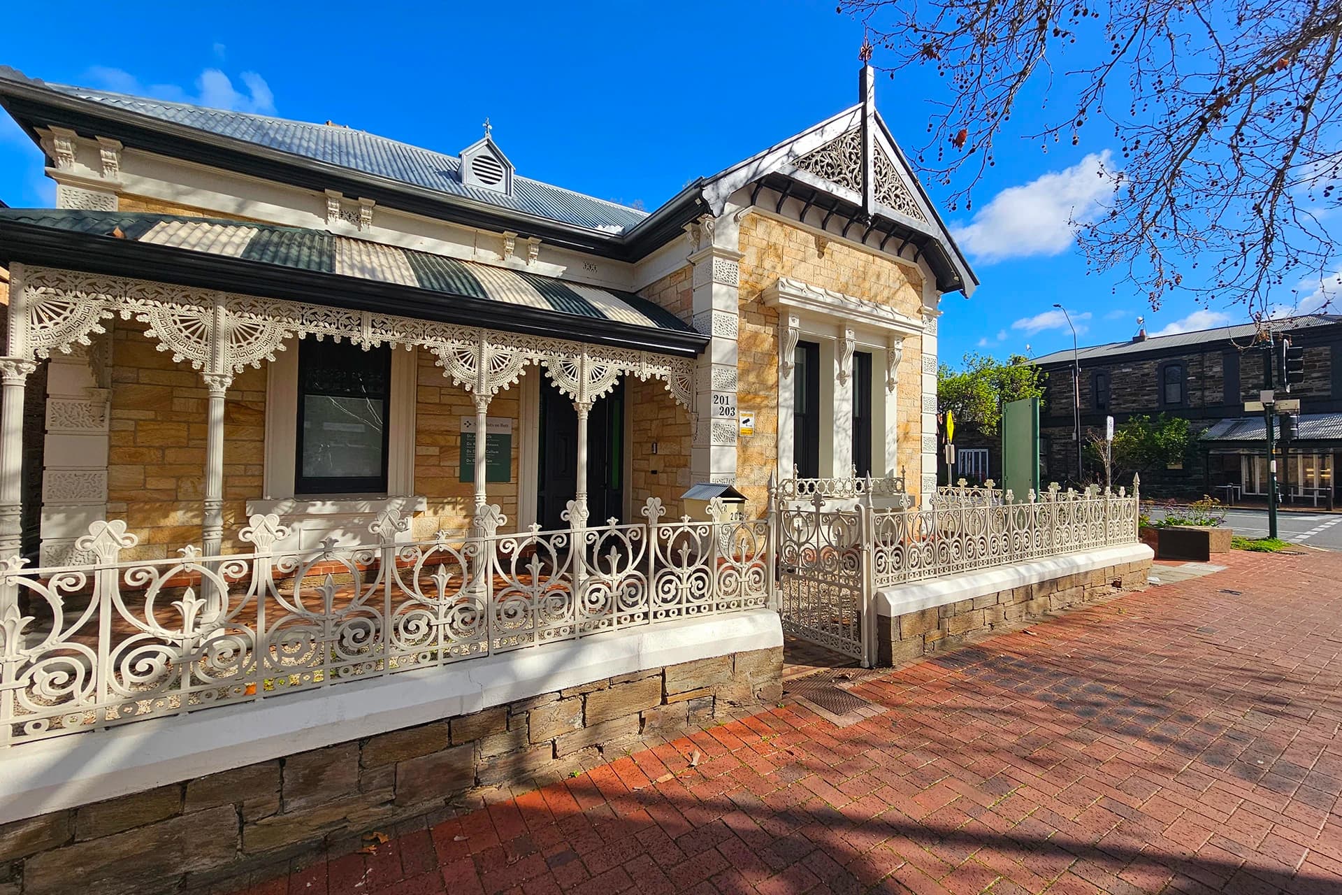 Dr Blanks Adelaide clinic exterior